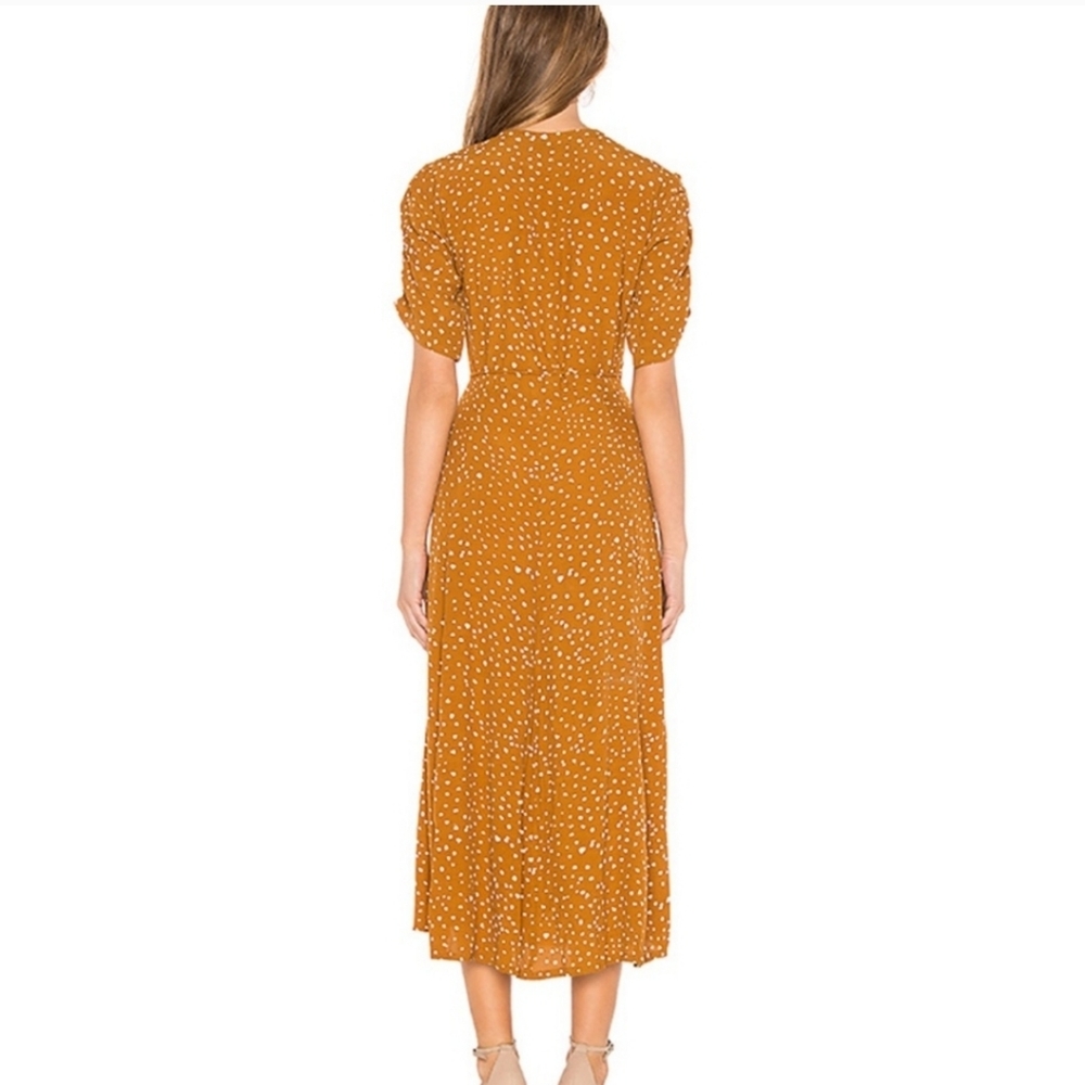 Faithfull the Brand Chiara Midi Dress in Caramel Noel - Picture 2 of 16
